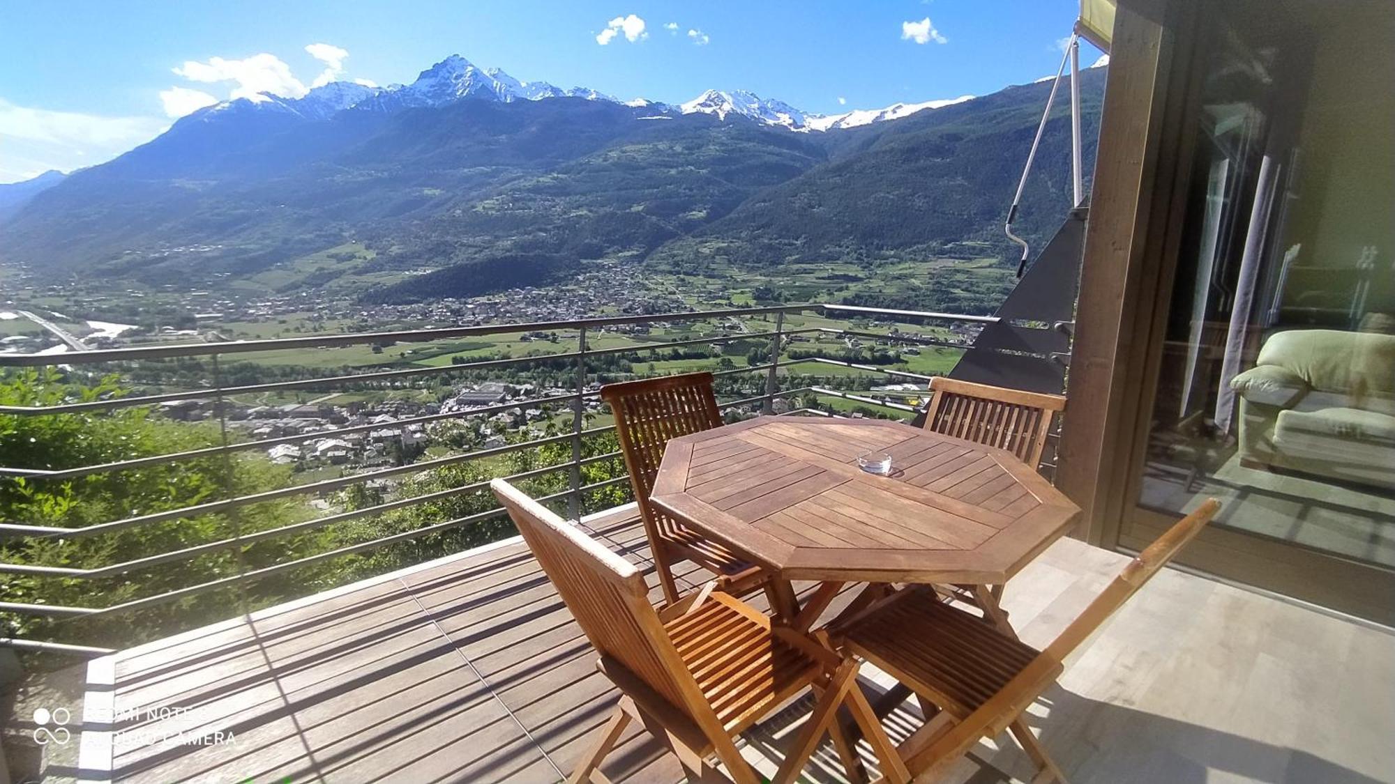 Atmosfera E Vista Mozzafiato Chalets Aosta Buitenkant foto